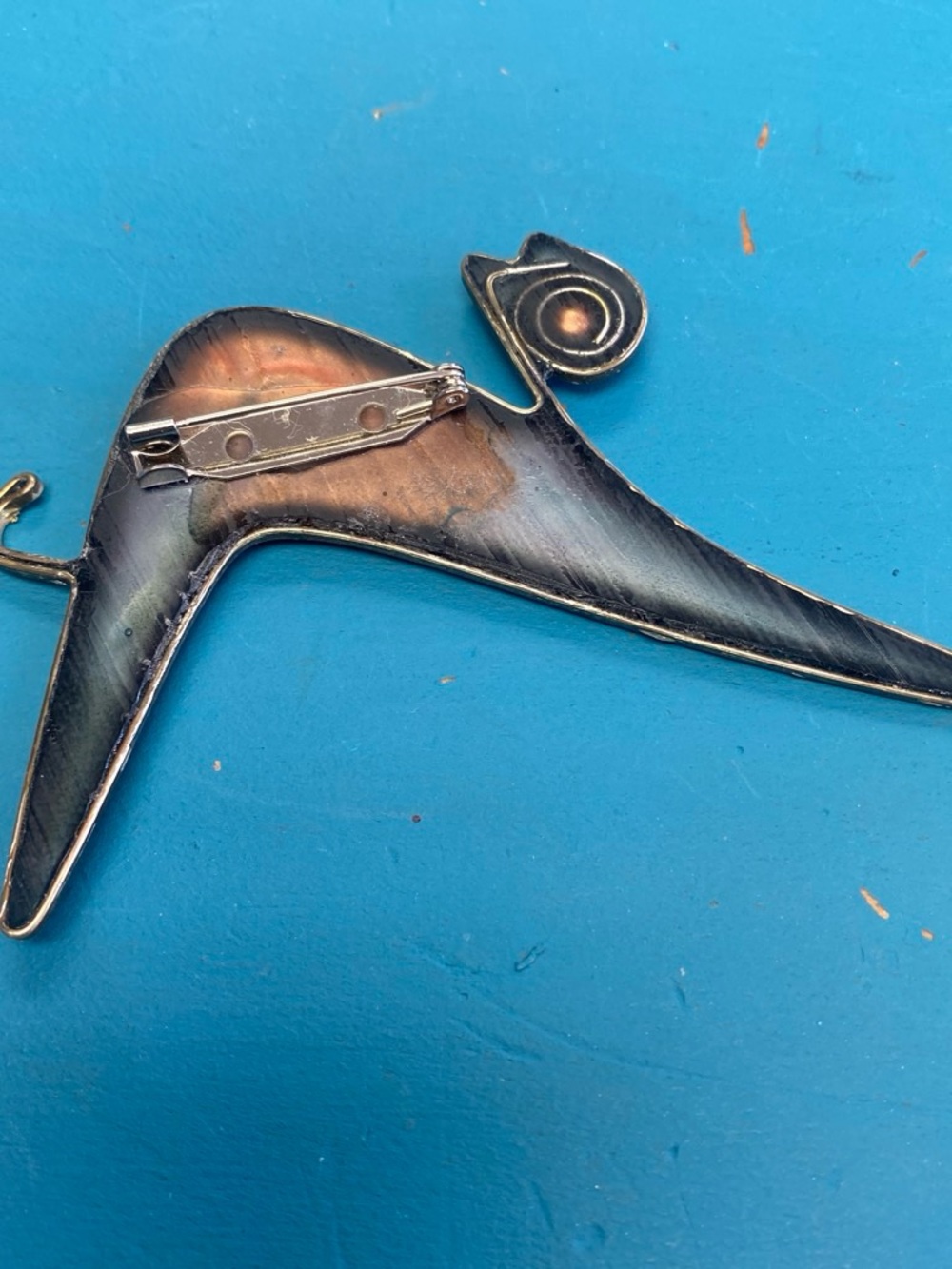 Yossi Steinberg Modernist Acrylic Resin Cat brooch - Picture 4 of 5